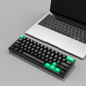 Claviers mécaniques compacts professionnels à 60 pour cent Keycap personnalisé 68 touches filaire sans fil RGB LED clavier de jeu rétro-éclairé - Product Image 1