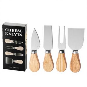 Ensemble de couteaux à fromage de luxe avec manche en bois et lames en acier inoxydable - Durable et écologique pour couper le fromage et servir sur un plateau - Product Image 1