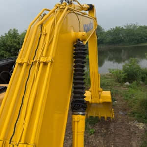 Excavatrice Komatsu PC200 d'occasion, 20 tonnes, hydraulique, sur chenilles, d'origine japonaise, matériel de construction à vendre - Product Image 6