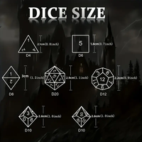 Un ensemble de dés Donjons et Dragons en résine translucide fabriqués à la main, avec des bords tranchants, est parfait pour les jeux de rôle.