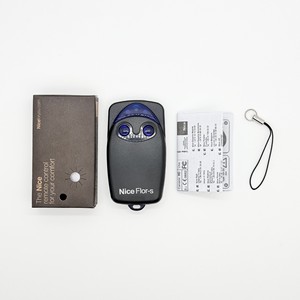 Télécommande de porte de garage FLO2R-S FLO4R-S pour ouvre-porte automatique 433,92 MHz à code roulant, émetteur portable en métal et plastique, piles AA - Product Image 5