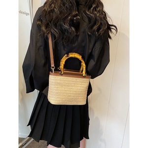 Sac à main en cuir style vintage 2026 pour femme, sac bandoulière en paille polyvalent en PU pour les vacances d'été à la plage - Product Image 1