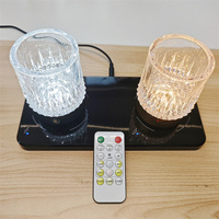 Chariot de recharge commercial moderne multi-niveaux en aluminium, lampe de table sans fil en acrylique pour restaurant, veilleuse LED rechargeable en cristal