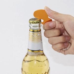 Porte-clés en alliage d'aluminium en forme de guitare avec logo gravé au laser personnalisé, léger, accessoire de cuisine, ouvre-bouteille de bière - Product Image 4