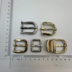 Cintura Nera Opaca da Uomo per Fibbia Personalizzata con Design a Onda a Singolo Ardiglione, Misura 20mm, Realizzata in Resina, Rame, Ferro, Acciaio - Product Image 2