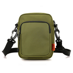Sac à bandoulière léger et polyvalent pour usage quotidien et sportif en extérieur, avec plusieurs poches zippées, pour hommes et femmes - Product Image 3