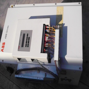 Unidad Convertidora de Frecuencia Industrial Original Nueva DRIVES INDUSTRY OY ACS504 100 5 Control ACS50Y <span class=keywords><strong>YYY</strong></span> <span class=keywords><strong>Y</strong></span> 0 0P para PLC - Product Image 1