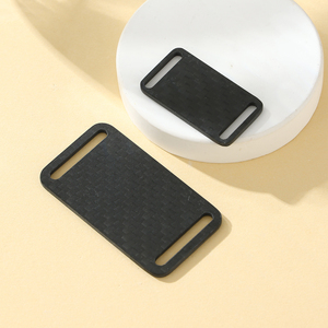 Yiwu Aceon poids léger taille personnalisée collier pour animaux de compagnie sangle ID pendentif Laser graver mode étiquette de chien en <span class=keywords><strong>Fiber</strong></span> de carbone - Product Image 2