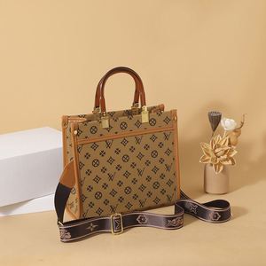 <b>Large</b>-capacity Handbag, Multi-functional Polyester-lined Tote Bag, with Zipper and Suitable for Commuting Use.615 - Product Image 2