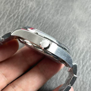 นาฬิกาข้อมือผู้ชายคุณภาพสูง รุ่นดั้งเดิม หรูหรา ระบบออโตเมติกเต็มรูปแบบ ลายสีน้ำเงินคลาสสิก กันน้ำ วัสดุสแตนเลส โอเมก้า - Product Image 5