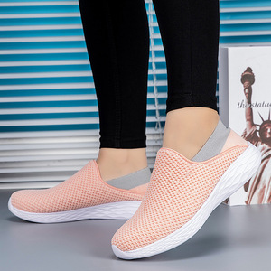 Sneakers décontractées unisexes sportives et confortables, dessus en toile, semelle extérieure en PVC, semelle plate légère, design à enfiler, résistantes aux taches - Product Image 3