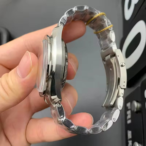 นาฬิกา "Puppy" ขนาด 42 มม. ของดีไซเนอร์ ตัวเรือนสแตนเลสสตีล 904L พร้อมฝาหลังรูปทรงจรวด เครื่องจักรอัตโนมัติ - Product Image 4