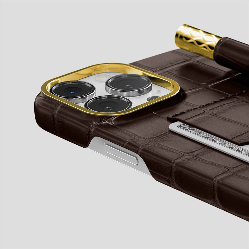 สีน้ำตาล