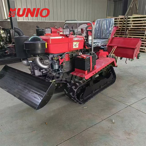 รถแทรคเตอร์สำหรับปลูกในฟาร์มพร้อมที่ปลูกต้นไม้หน้าบ้าน - Product Image 1