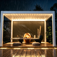 Pergola d'hôtel motorisée en aluminium à toit à lames orientables, étanche, résistante au vent, avec capteur de pluie, télécommande intelligente et bandes lumineuses LED