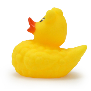 Giocattoli di Paperelle di Gomma Gialle con Design a Tessitura Liscia all'Ingrosso per Vasche da Bagno Giocattoli da bagno a forma di anatra gialla divertenti. - Product Image 5