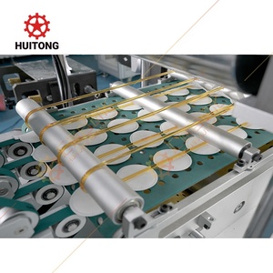 Machine entièrement automatique pour la fabrication de tampons de <span class=keywords><strong>coton</strong></span> cosmétiques/démaquillants/tampons de <span class=keywords><strong>coton</strong></span> en forme d'ours. - Product Image 3