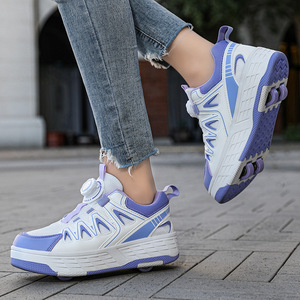 Chaussures à roulettes pour enfants à quatre roues avec roues cachées, empeigne en mesh, semelle extérieure en TPU pour les jeux en plein air - Product Image 3