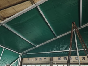 Lona de PVC verde de 850gsm de 15m de ancho con <span class=keywords><strong>ventana</strong></span> transparente de PE, Marco A, carpa de aluminio resistente para eventos al aire libre - Product Image 5