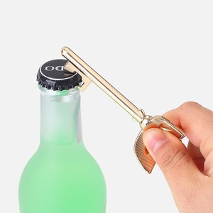 Cadeaux promotionnels IStapromo : Décapsuleur de bouteille en métal en forme de masque, idéal pour les cadeaux d'anniversaire, les cadeaux pour adultes et les cadeaux promotionnels. - Product Image 4