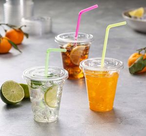 Gobelets à café froid et à bubble tea imprimés, biodégradables, écologiques, à paroi simple, avec couvercles en plastique jetables personnalisés de 14 oz - Product Image 3