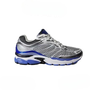 รองเท้าวิ่ง Saucony ProGrid Omnis 9 รุ่นดีไซน์เนอร์ ลดราคาพิเศษ คุณภาพสูง พร้อมระบบรองรับแรงกระแทก ProGrid สำหรับผู้ที่มีอาการโอเวอร์โพรเนชั่น - Product Image 3