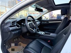 <span class=keywords><strong>Honda</strong></span> <span class=keywords><strong>Civic</strong></span> 1.5T Automatica Benzina Berlina Usata del <span class=keywords><strong>2019</strong></span> con Sedili in Pelle e Telecamera Posteriore - Product Image 6