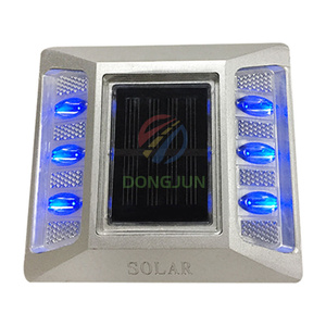 Aluminio <span class=keywords><strong>Led</strong></span> Solar <span class=keywords><strong>Road</strong></span> Studs <span class=keywords><strong>Highway</strong></span> Markers Reflectores de carretera <span class=keywords><strong>Reflector</strong></span> de lente de energía solar para <span class=keywords><strong>Road</strong></span> Stud - Product Image 1