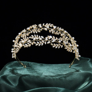 Couronne <span class=keywords><strong>de</strong></span> mariage élégante et classique, style romain, avec feuilles <span class=keywords><strong>de</strong></span> zircon doré et double rangée <span class=keywords><strong>de</strong></span> perles, unique, pour mariée et bal <span class=keywords><strong>de</strong></span> promo, qualité professionnelle - Product Image 3