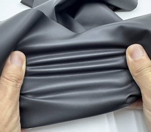 Tissu en cuir PU mat à haute élasticité, tissu en soie de lait spandex, lisse et doux, collants de sport, tissu de maillot de bain, vente en gros - Product Image 5