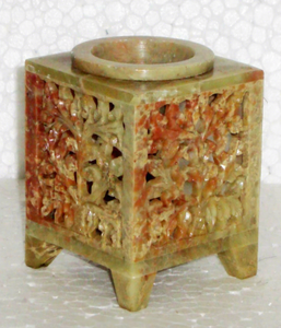 Brûleur d'huile aromatique unique en pierre ollaire indienne - Marque PK - Désodorisant pour la maison et l'air ambiant - Product Image 1