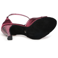 Nouvelles chaussures de danse latine pour femmes, chaussures de danse en satin avec strass, semelle souple, chaussures de salsa