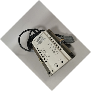 6ES5 777-1BC00 6ES5 777 1BC00 ระบบอัตโนมัติทางอุตสาหกรรม PLC ตัวควบคุมการเขียนโปรแกรม PAC โมดูลควบคุมเฉพาะ - Product Image 1