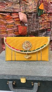 Bolso de mano bordado hecho a mano para mujer, bolso Potli, bolsa con cordón, recuerdo de boda indio, regalo de devolución, invitados, señora elegante - Product Image 4