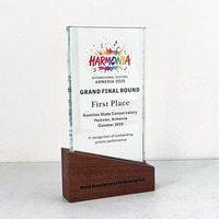 Gravure personnalisée Crystal Glass Award Trophée Base en bois Trophée en cristal MH-NJ00704