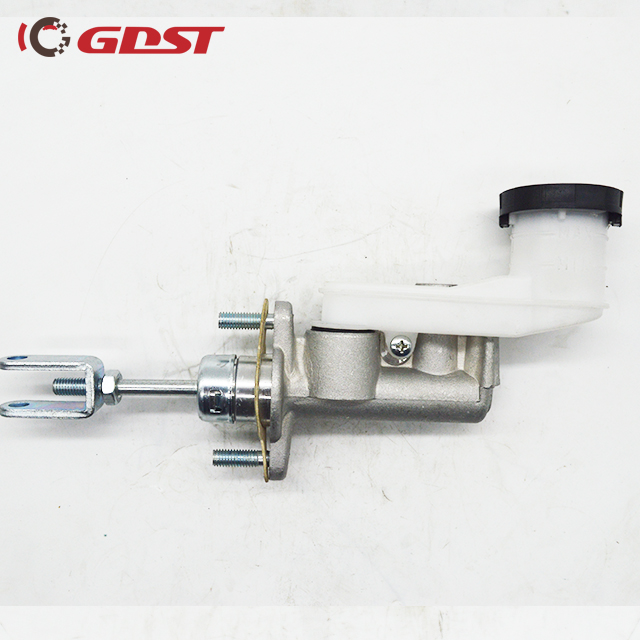 Transmission & Drivetrain Clutch Master Cylinder For ISUZU DMax I II