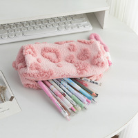 Ins Portable Carré Toilette Sac De Rangement Dragonne Grande Fermeture Éclair Fluffy Oreiller Cosmétique Pochette Doux Amour Conception En Gros