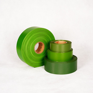 100 vi màu xanh lá cây <span class=keywords><strong>PVC</strong></span> cứng nhắc phim tấm cuộn màu xanh lá cây <span class=keywords><strong>PVC</strong></span> cỏ hàng rào Dải cuộn dây - Product Image 3