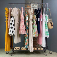 Lot de vêtements pour femmes, styles variés, nouveaux modèles hebdomadaires, robes longues de style classique, vente en gros directe d'usine, vêtements pour femmes