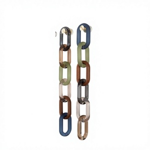 Decoración de Pared de Resina Hecha a Mano de Lujo para Espacios Interiores Contemporáneos, Adornos de Pared - Product Image 1