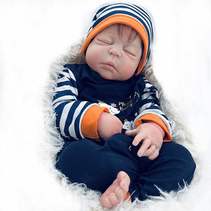 Muñeca Bebé <span class=keywords><strong>Reborn</strong></span> de <span class=keywords><strong>Silicona</strong></span> Suave de Cuerpo Completo de 24 Pulgadas, Bebé Recién Nacido Hiperrealista y Regordete para Niñas, Juguete de Moda - Product Image 2