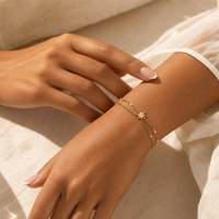 Vente en gros de bijoux pour femmes en acier inoxydable 316L plaqué or 18K PVD, avec perles en zircon, double couche, étoile, imperméable, réglable, deux chaînes