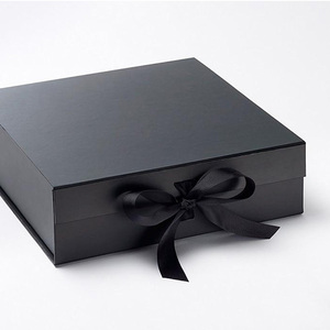 Custom Luxury Black White Small Closure Folding Foldable Paper Packaging Magnetic Gift Box with Magnetic Lid Ribbon