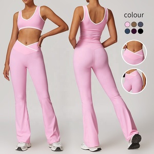 Ensemble de survêtement 2 pièces personnalisé pour <span class=keywords><strong>femme</strong></span> – Soutien-gorge de sport, débardeur court et short taille haute – <span class=keywords><strong>Tenue</strong></span> de sport pour la gym, la course et le <span class=keywords><strong>yoga</strong></span> - Product Image 1