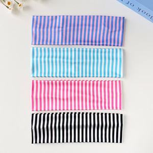 Banda para el <span class=keywords><strong>Cabello</strong></span> Deportiva Multifuncional de Poliéster a Rayas para <span class=keywords><strong>Mujer</strong></span>, Elástica, Transpirable, Absorbente de Sudor, para Yoga, Moda, Uso Diario, 8 cm - Product Image 4