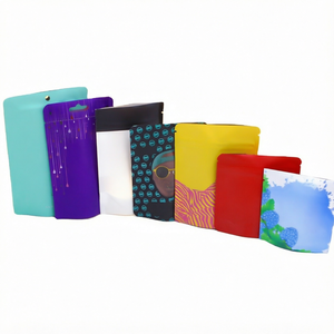 Sachet Doypack refermable anti-odeur, résistant aux enfants, imprimé sur mesure, 3,5 g, en Mylar PE 0,12 mm pour emballage alimentaire - Product Image 1