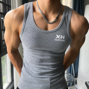 Camiseta sin Mangas Tejida Gris para Hombre XH CUSTOM, Cuello Redondo, Corte Ajustado, Transpirable, Ropa Casual - Product Image 1