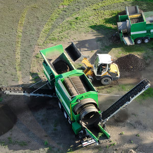 Mesin Trommel Mobile Buatan Cina Bertenaga Diesel, Penyaring Tanah Lapis Atas, Penyaring Batu Kustom - Product Image 5