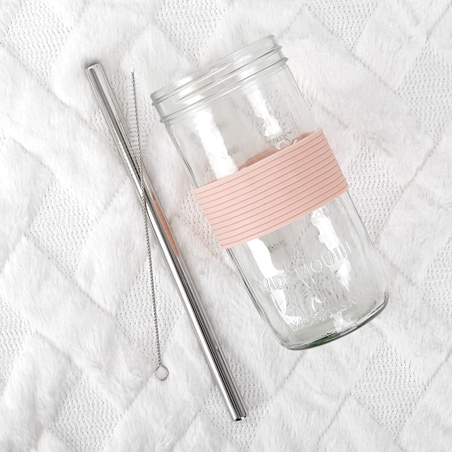 Mason Jar with Lid and Straw, 24oz Wide Mouth Mason Jar Drinking Glasses Tumbler with Bamboo Lid and Silicone Sleeve