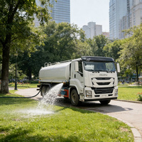 Camion-citerne à eau en acier inoxydable 1Suzu 6X4 pour le transport d'eau potable et l'arrosage des rues, directement de l'usine
